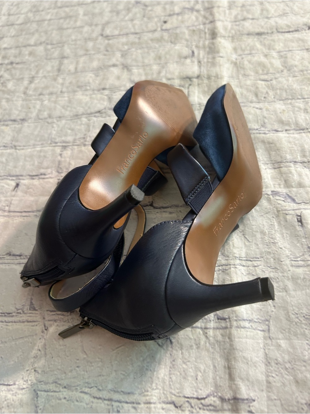 FRANCO SARTO DAVEY NAVY BLUE SUEDE ZIP BACK TWO STRAPS PUMPS WOMEN’S SIZE 8M - Picture 10 of 16